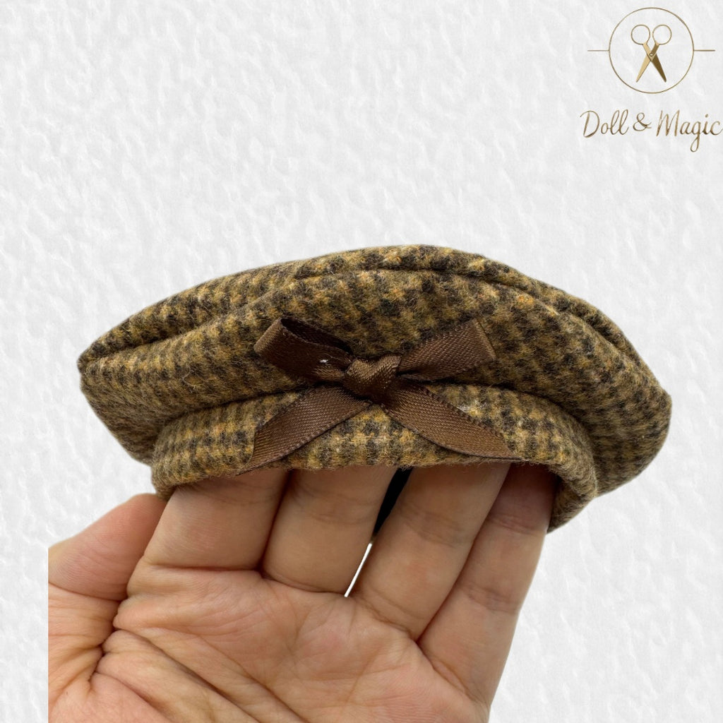 （No Doll)Cute Clothes Set for 17cm Doll – Chic Style Doll Outfit with Beret, Shawl, and Neck scarf – Kawaii Doll Clothes Accessories for Collectors & Fans